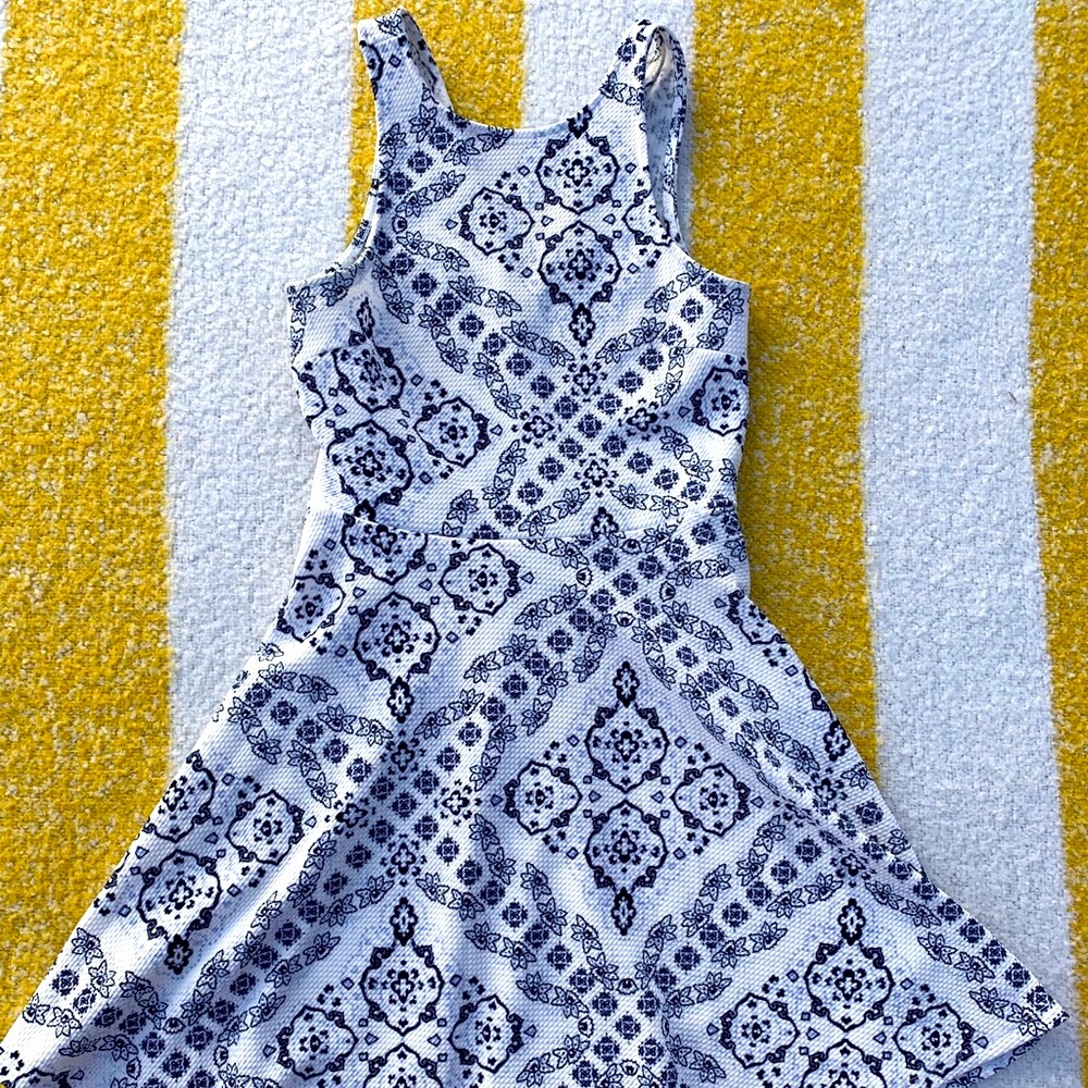 PATTERNED SKATER DRESS